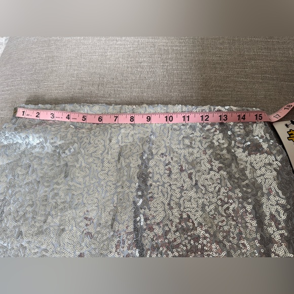 NWT Glittering Silver Sequin Skirt - Picture 4 of 8